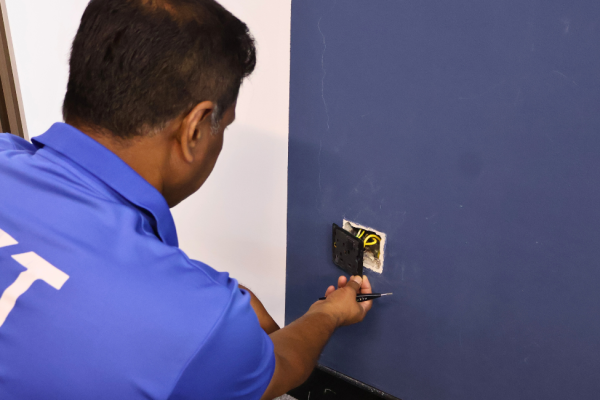 electrical services in dubai